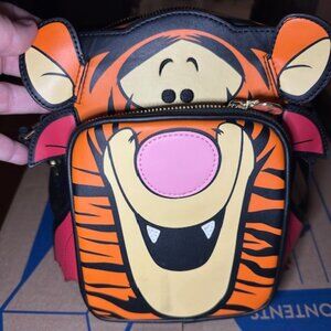 Disney Loungefly Tigger Halloween Crossbody/Passport Bag 🎃🐯